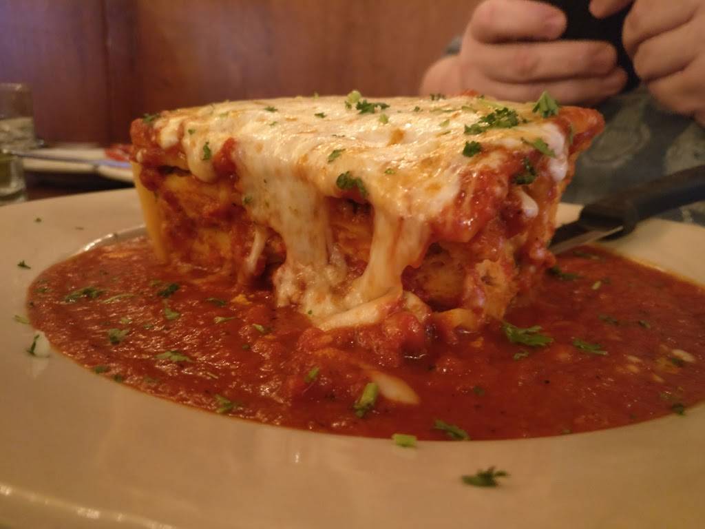 Gattos Italian Restaurant & Bar | restaurant | 8005 183rd St, Tinley Park, IL 60487, USA | 7084447400 OR +1 708-444-7400