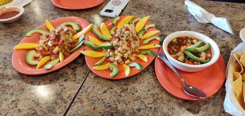 Sombreros Mexican Cantina | restaurant | 411 N Central Ave, Hapeville, GA 30354, USA | 4047664499 OR +1 404-766-4499