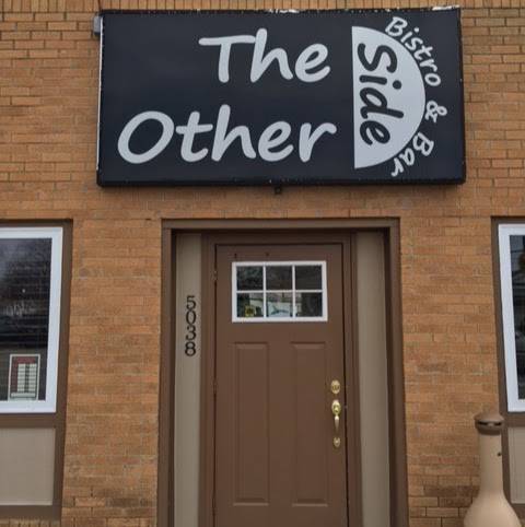 McCunes The Other Side Bar & Bistro | restaurant | 5038 Lewis Ave, Toledo, OH 43612, USA | 4194761577 OR +1 419-476-1577