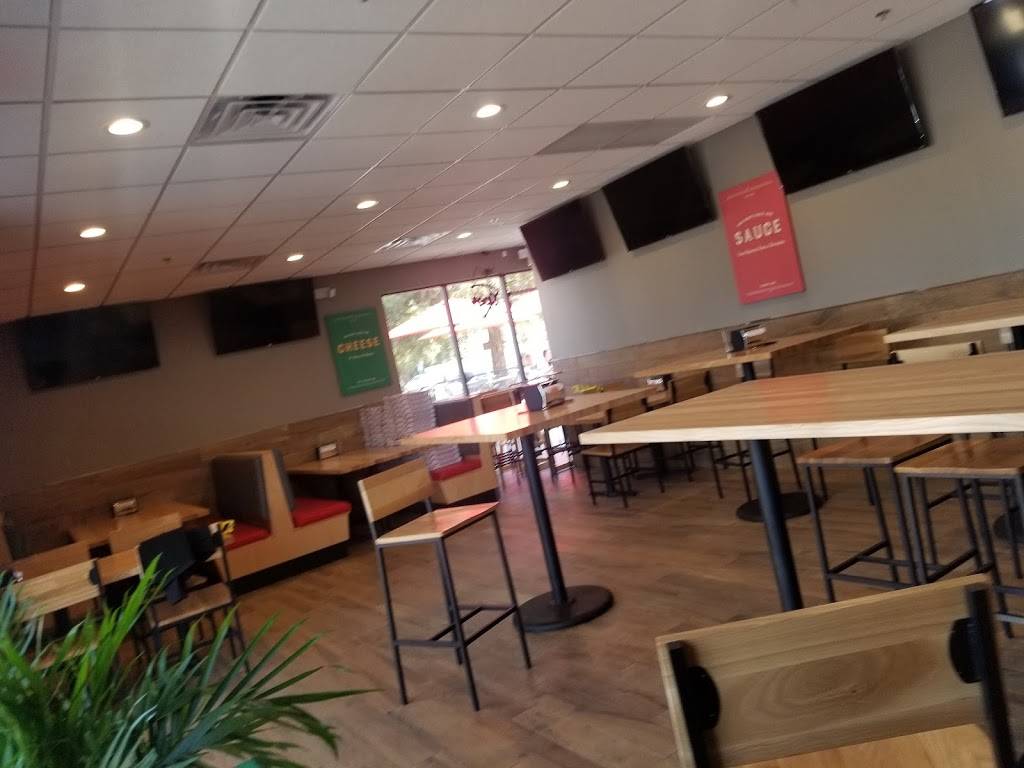 Marcos Pizza | meal delivery | 2230 Herndon Ave, Clovis, CA 93611, USA | 5594720090 OR +1 559-472-0090