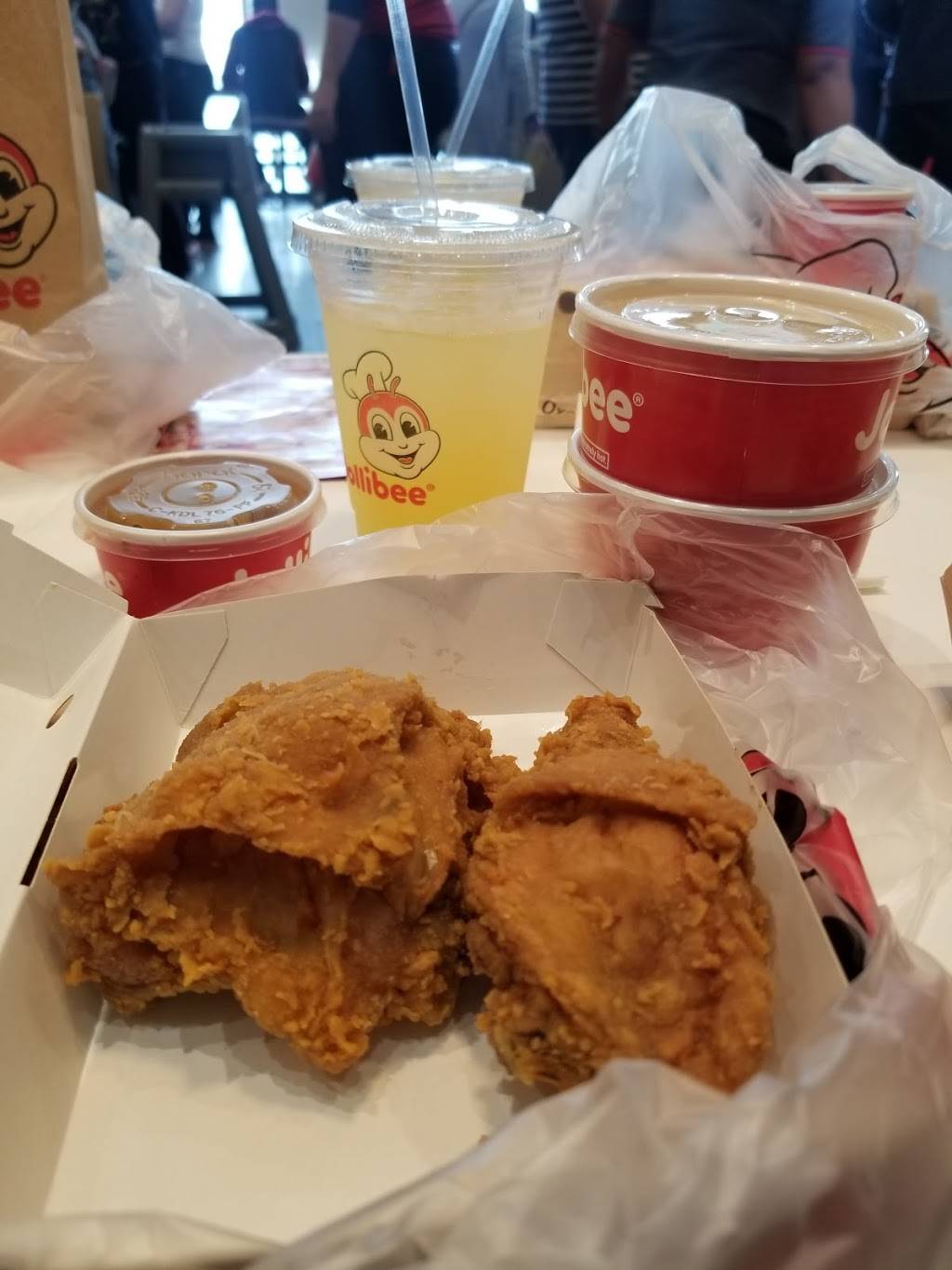 Jollibee Pinellas Park | restaurant | 4057 Park Blvd N, Pinellas Park, FL 33781, USA | 7275514554 OR +1 727-551-4554