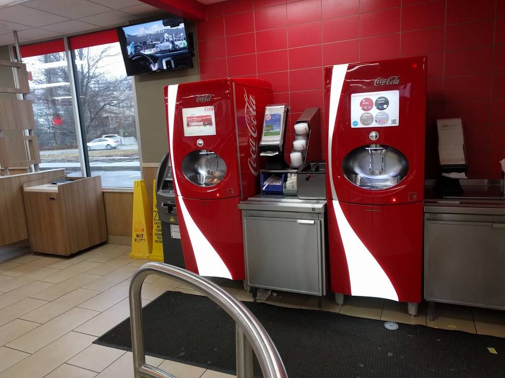 Burger King | restaurant | 826 Central Park Ave, Yonkers, NY 10704, USA | 9149696044 OR +1 914-969-6044