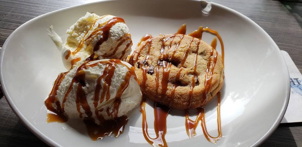 Gabbys | restaurant | 3263 Yonge St, Toronto, ON M4N 2L6, Canada | 4163223621 OR +1 416-322-3621