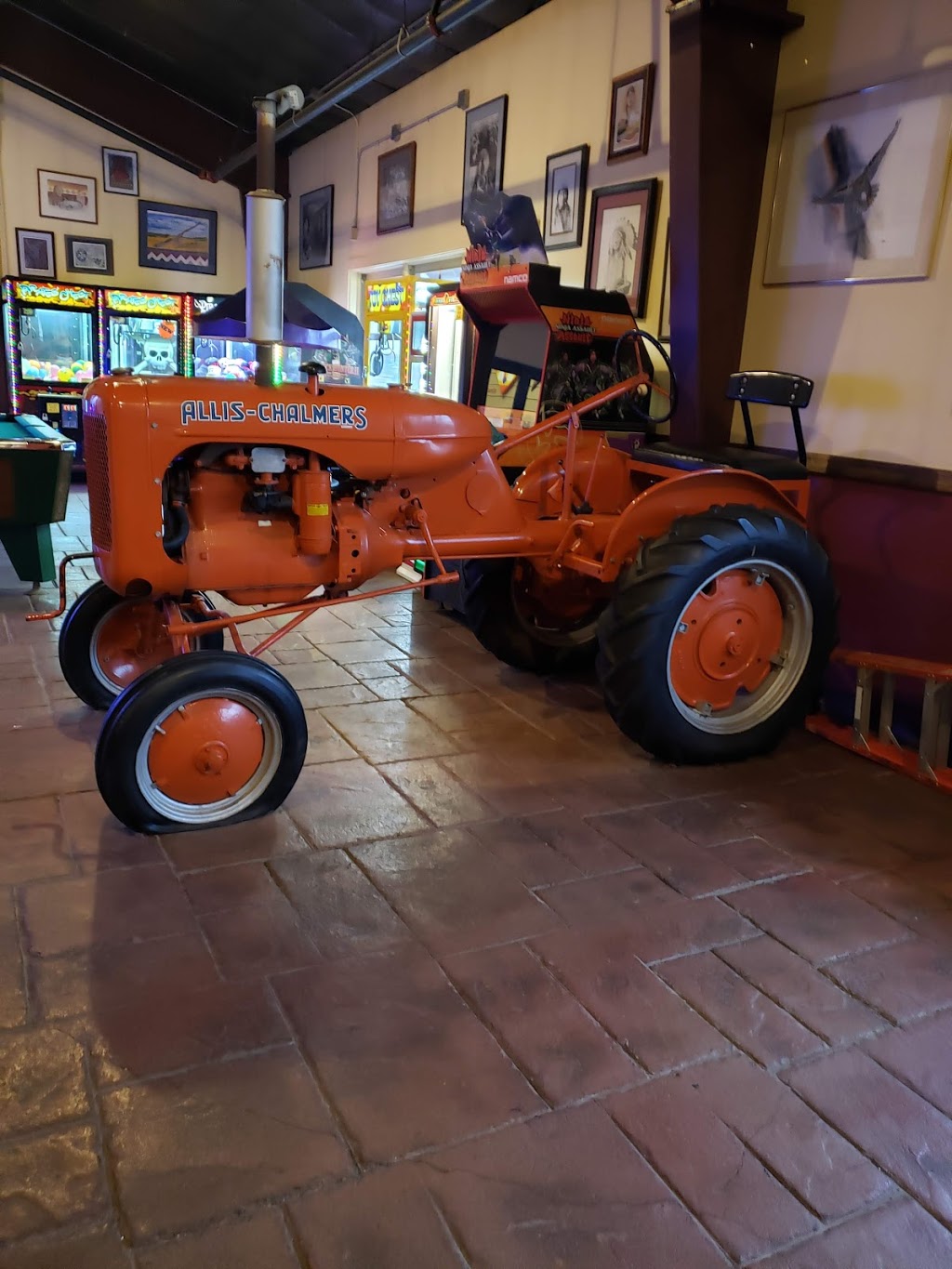 JoDeans Steak House & Lounge | night club | 2809 Broadway Ave, Yankton, SD 57078, USA | 6056659884 OR +1 605-665-9884