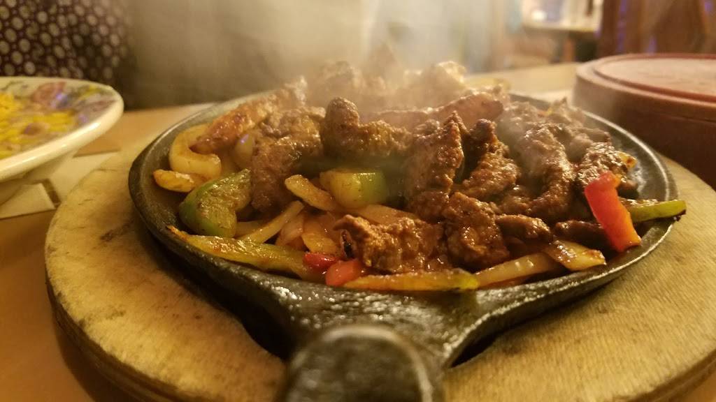 Tres Hermanos | restaurant | 12821 NE 85th St, Kirkland, WA 98033, USA | 4258274422 OR +1 425-827-4422