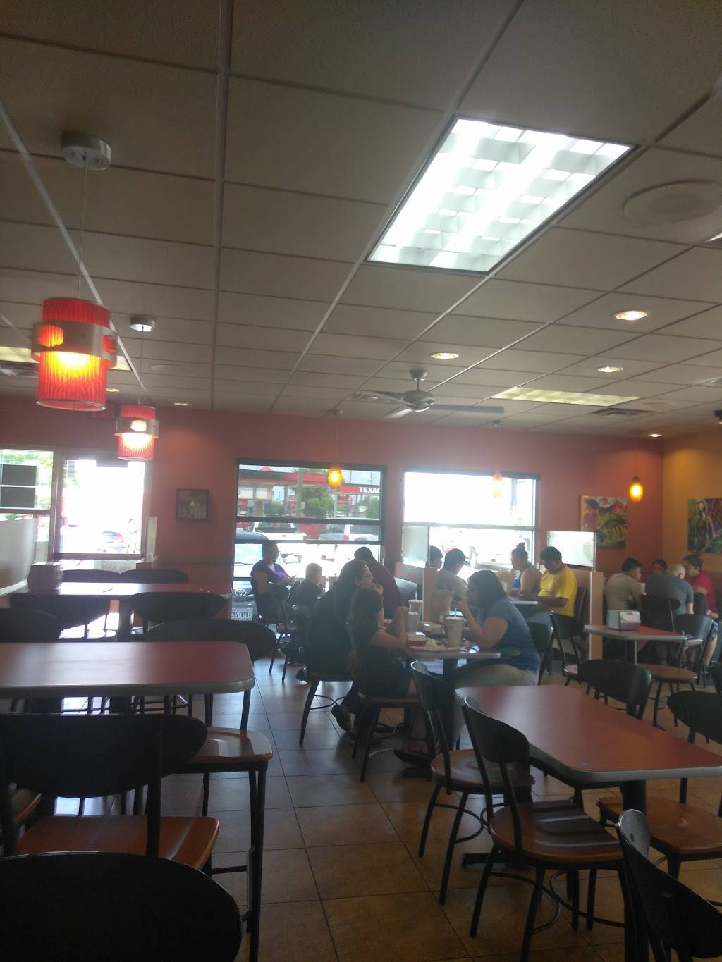 Jack in the Box | restaurant | 2218 Little York Rd, Houston, TX 77093, USA | 7136973813 OR +1 713-697-3813