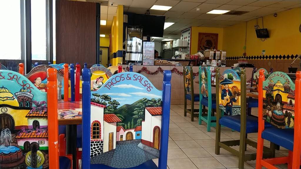Tacos y Salsas | restaurant | 2284 S Chambers Rd, Aurora, CO 80014, USA | 3032831616 OR +1 303-283-1616