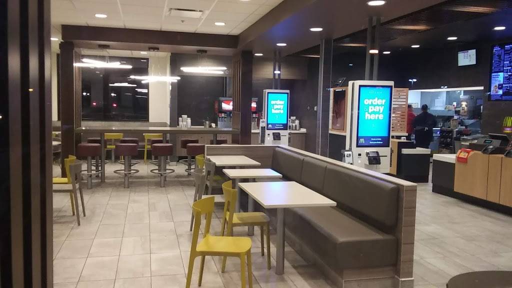 McDonalds | cafe | 1388 Maryland Ave E, St Paul, MN 55106, USA | 6517744147 OR +1 651-774-4147