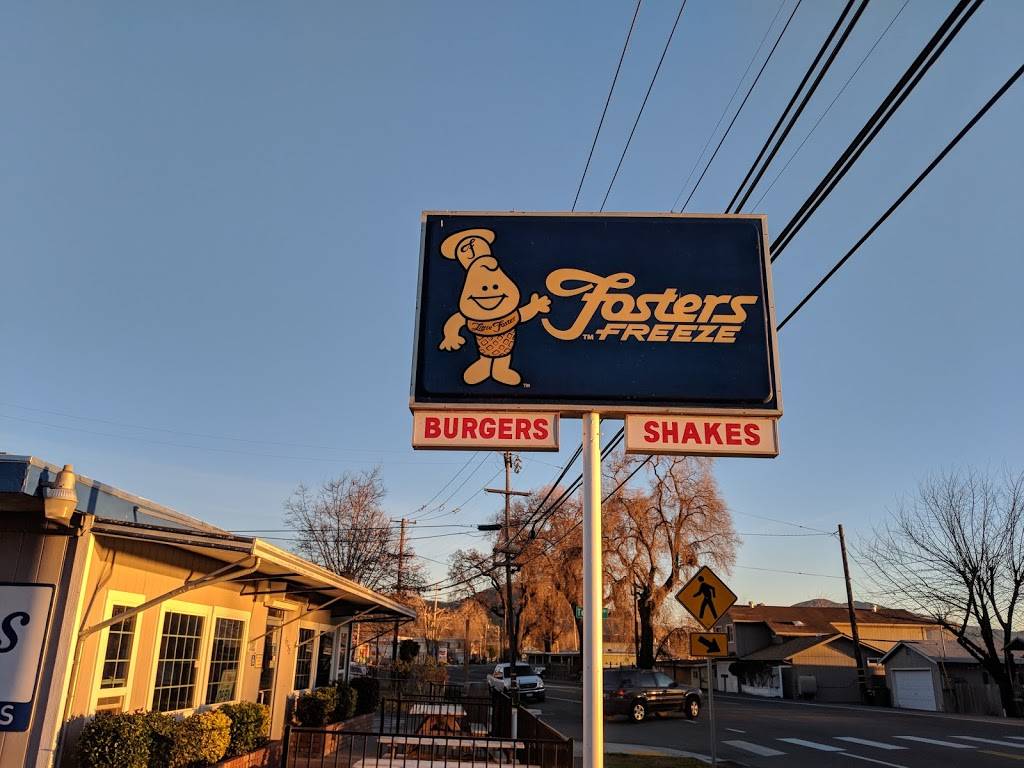 Fosters Freeze | restaurant | 6252 E Hwy 20, Lucerne, CA 95458, USA | 7072744441 OR +1 707-274-4441