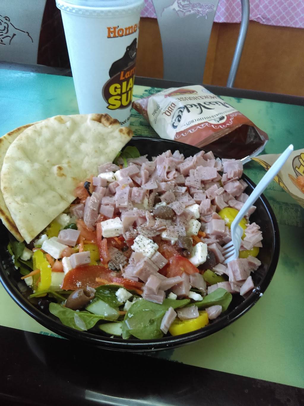 Larrys Giant Subs | meal takeaway | 804 E 1st St, Vidalia, GA 30474, USA | 9125379922 OR +1 912-537-9922