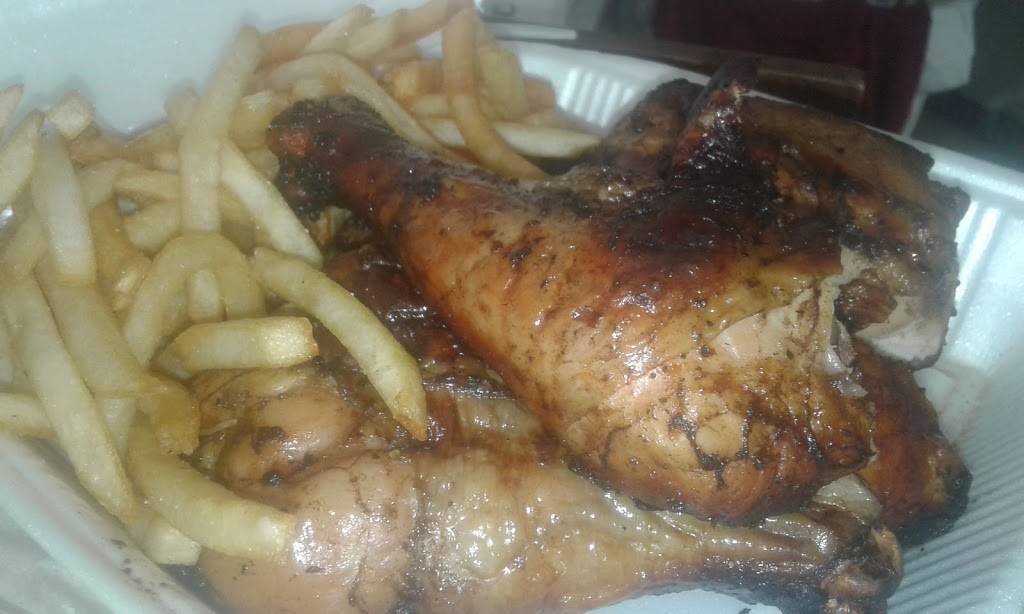 Pollos Los Mismos | restaurant | 11 y, Av Riveroll, Camilo Flores, 22813 Ensenada, B.C., Mexico | 016461780696 OR +52 646 178 0696
