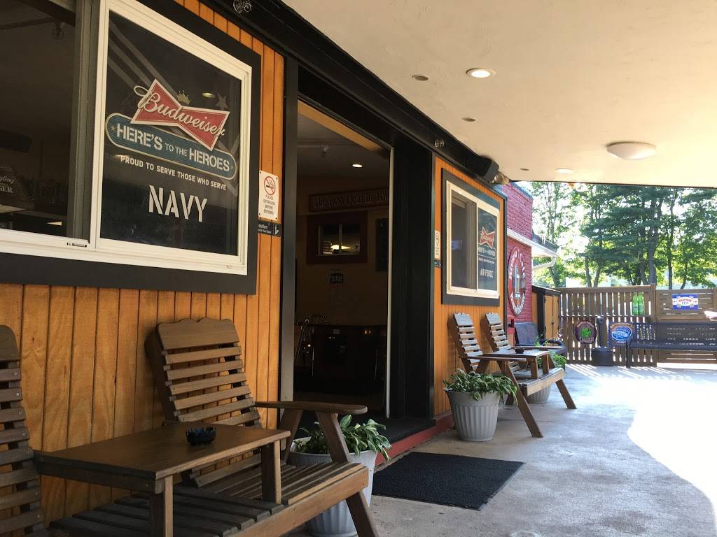 Riviera Cafe Brewhouse | restaurant | 288 Broad St, Bridgewater, MA 02324, USA | 5086979892 OR +1 508-697-9892