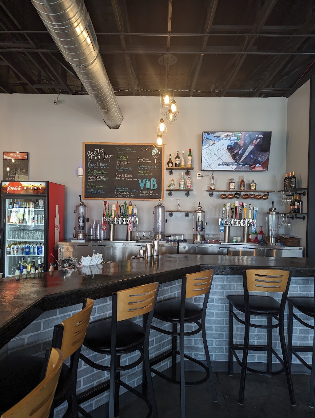 36th Street Tavern | restaurant | 1300 NW 36th St Suite 101, Ankeny, IA 50023, USA | 5154102636 OR +1 515-410-2636