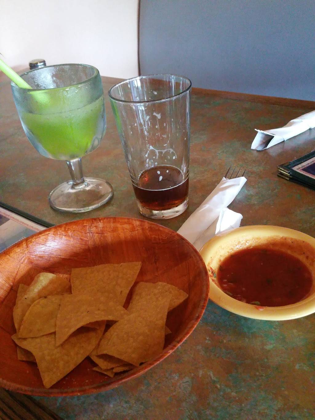 El Indio | Mexican Restaurant | restaurant | 19422 SE Stark St, Portland, OR 97233, USA | 5036654919 OR +1 503-665-4919