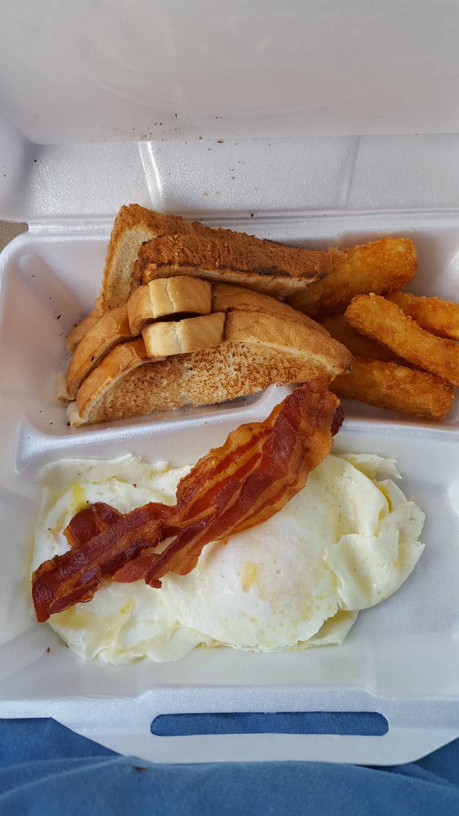 Krystal | meal takeaway | 1412 Murfreesboro Rd, Franklin, TN 37064, USA | 6157905370 OR +1 615-790-5370