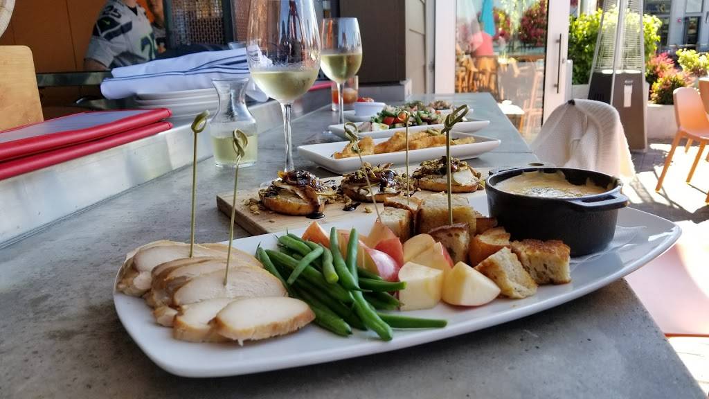 WildFin American Grill - Tacoma | restaurant | 5115 Grand Loop, Tacoma, WA 98407, USA | 2532671772 OR +1 253-267-1772