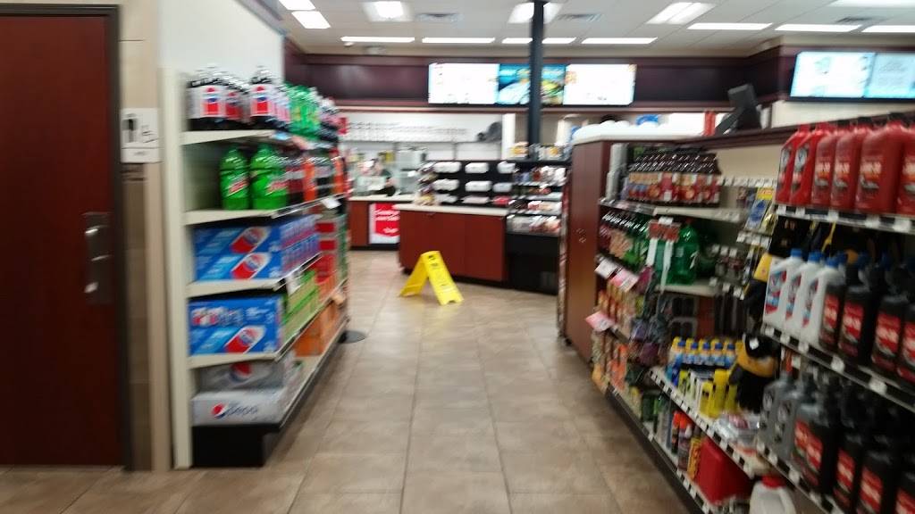 Caseys | meal takeaway | 2900 W Holly Rd, Claremore, OK 74019, USA | 9183414833 OR +1 918-341-4833