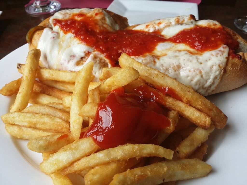 La Cucina | restaurant | 462 E Main St, Torrington, CT 06790, USA | 8606185246 OR +1 860-618-5246