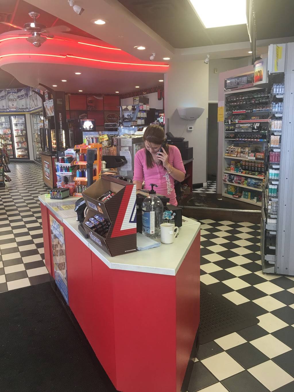 Highfill Mart | restaurant | 14939 AR-12, Gentry, AR 72734, USA | 4797365161 OR +1 479-736-5161