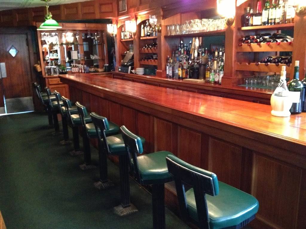 Traditions | restaurant | 162 Main St, Saco, ME 04072, USA | 2072826661 OR +1 207-282-6661