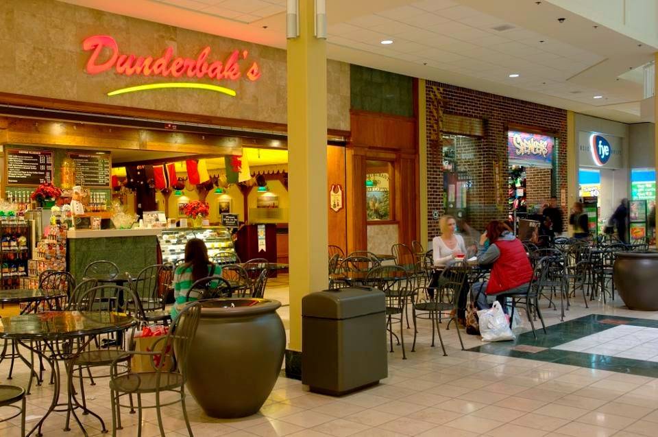 Dunderbaks Market Cafe | restaurant | 121 Lehigh Valley Mall, Whitehall, PA 18052, USA | 6102644963 OR +1 610-264-4963