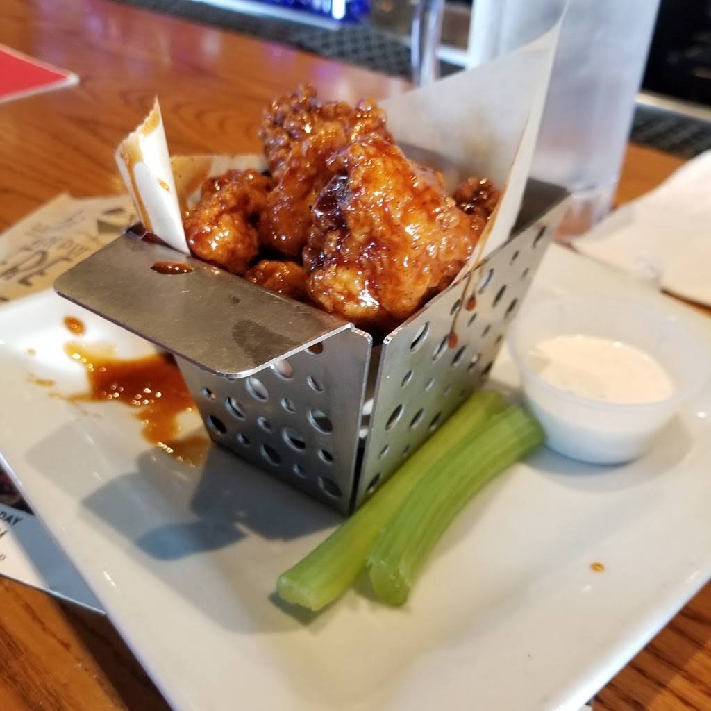 Chilis Grill & Bar | restaurant | 12017 Indian River Rd, DIberville, MS 39540, USA | 2283961266 OR +1 228-396-1266