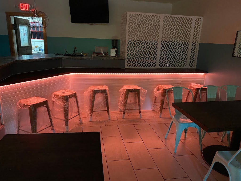 Lo Nuestro Ecuadorian Restaurant | restaurant | 180 Monhagen Ave, Middletown, NY 10940, USA | 8452394590 OR +1 845-239-4590