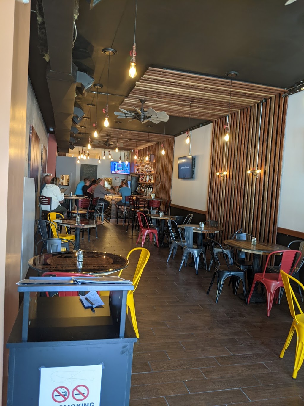 The Whiskey Barrel | restaurant | 138 Main St, Port Jefferson, NY 11777, USA | 6317439418 OR +1 631-743-9418