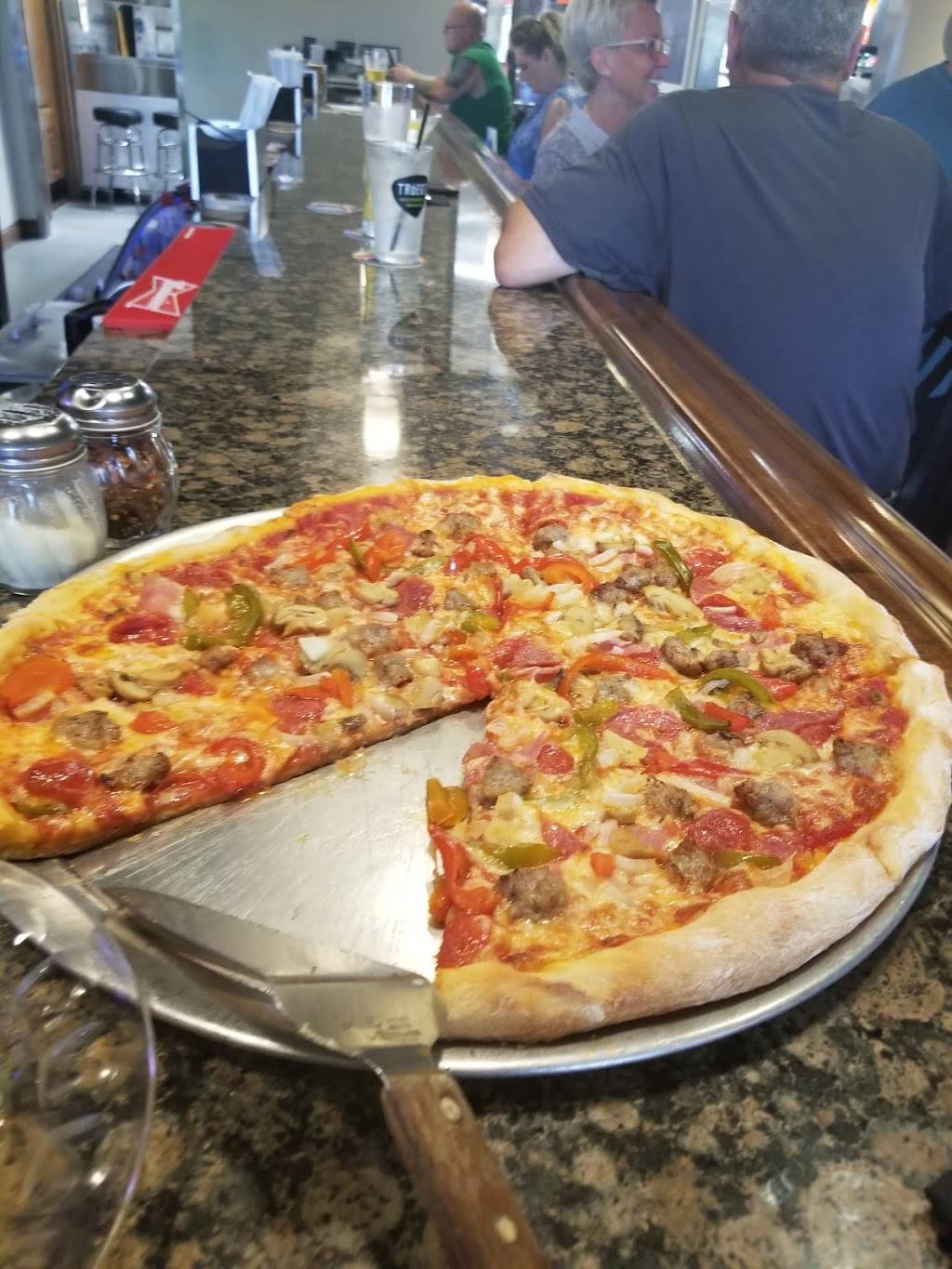 Calabria Italian Restaurant | restaurant | 6646 Penn Ave, Wernersville, PA 19565, USA | 6106933127 OR +1 610-693-3127