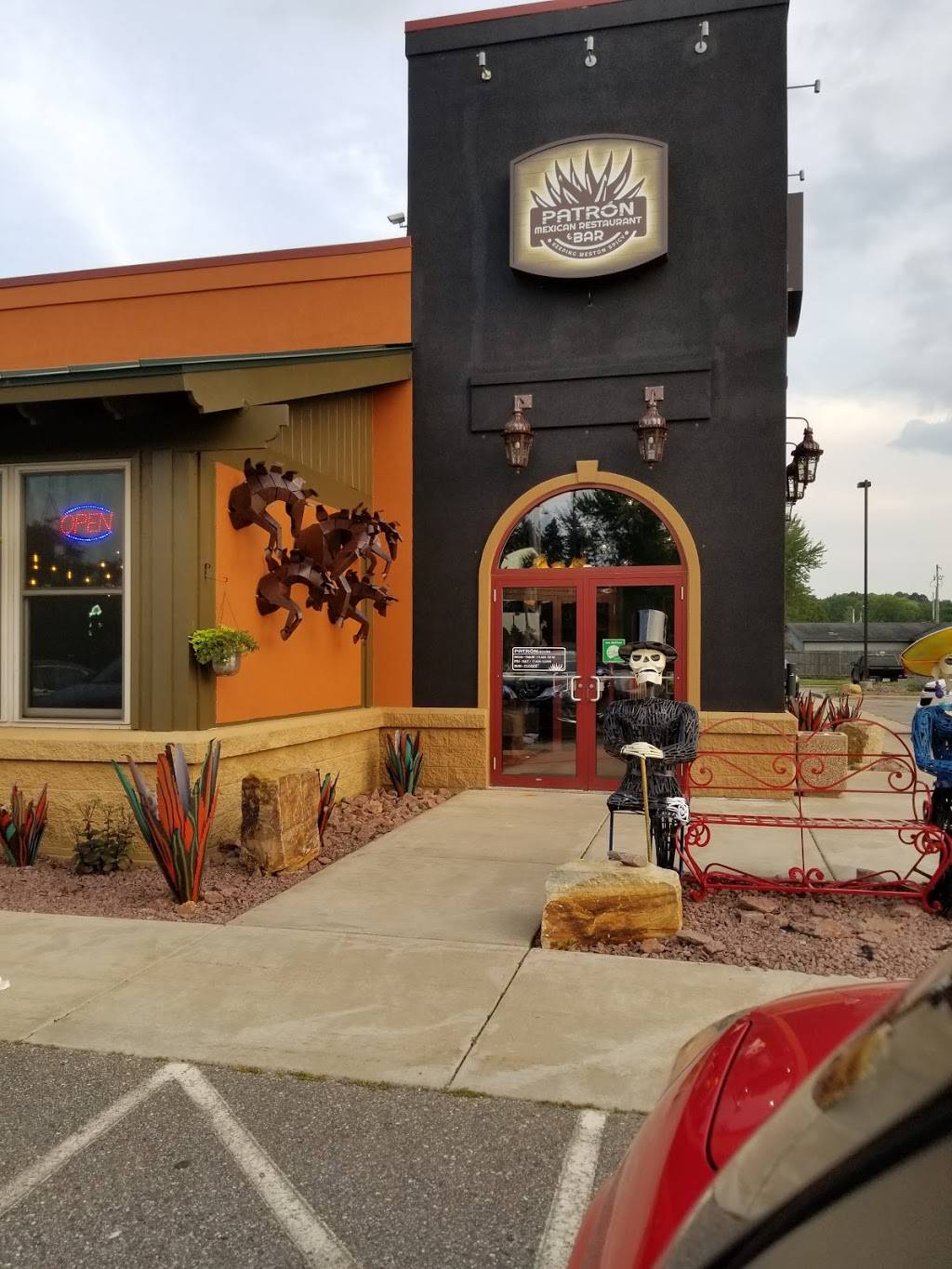 Patron Mexican Restaurant and Bar | restaurant | 4403 Schofield Ave, Weston, WI 54476, USA | 7152986488 OR +1 715-298-6488