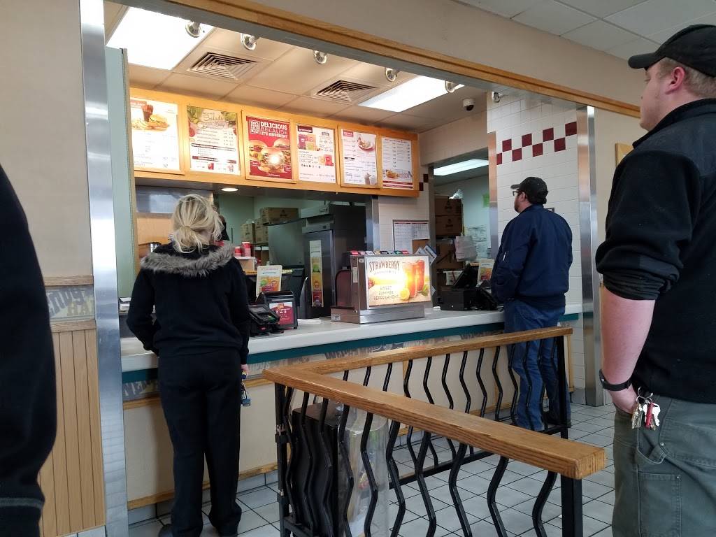 Wendys | restaurant | 6900 N. Old 27, Fremont, IN 46737, USA | 2608336156 OR +1 260-833-6156