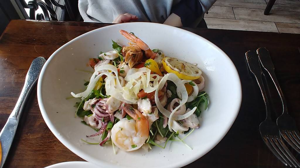 Pirozzi Corona Del Mar | restaurant | 2929 East Coast Hwy, Newport Beach, CA 92660, USA | 9496752932 OR +1 949-675-2932