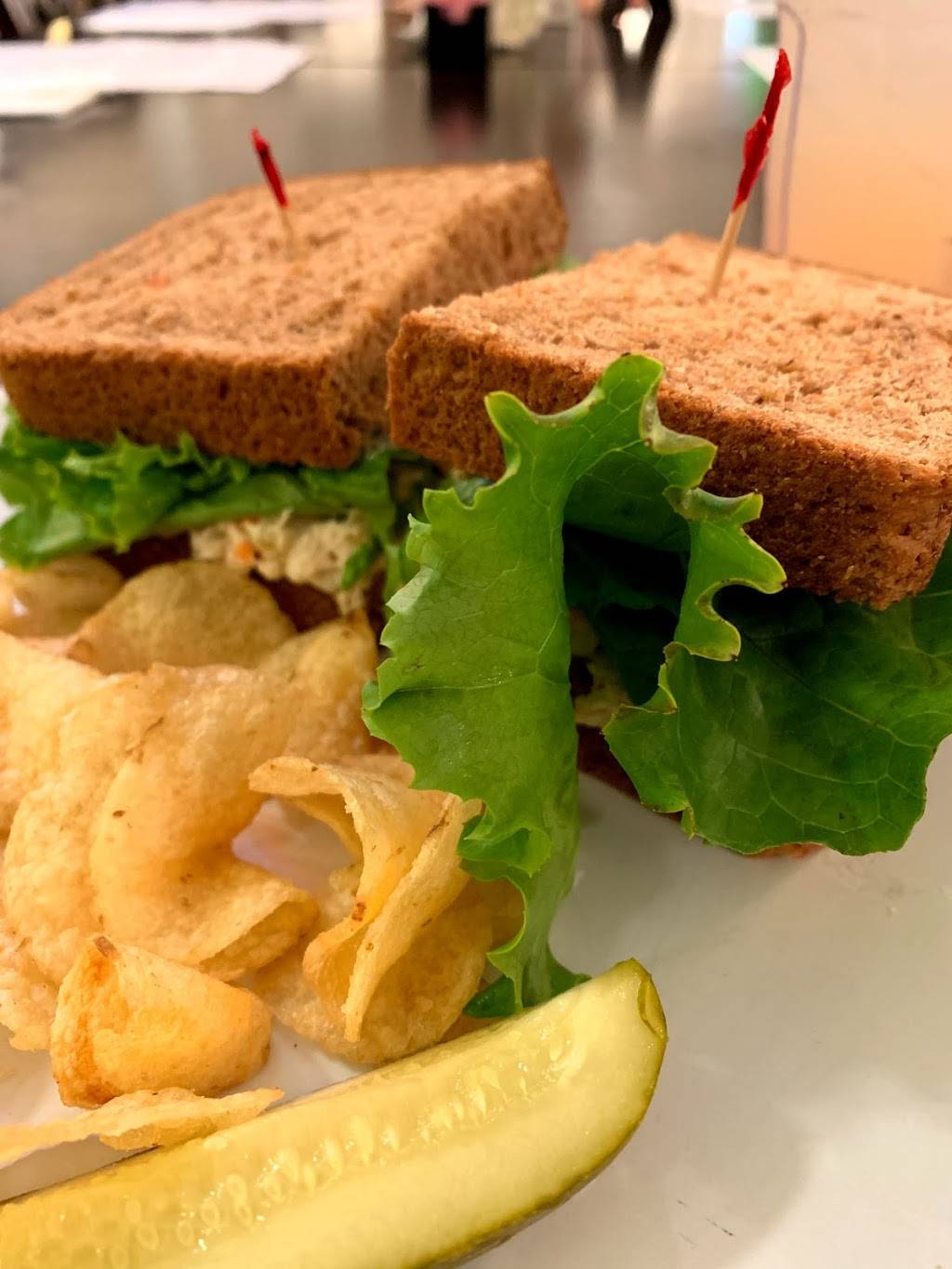 Indulge Antiques | restaurant | 3000 Gateway St #406, Springfield, OR 97477, USA | 5417473185 OR +1 541-747-3185