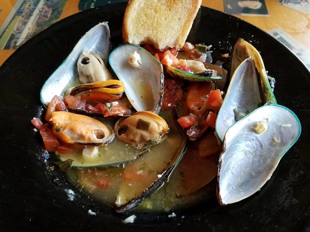 Marks Landing | restaurant | 33220 Charlton Dr, Lisbon, OH 44432, USA | 3302229507 OR +1 330-222-9507