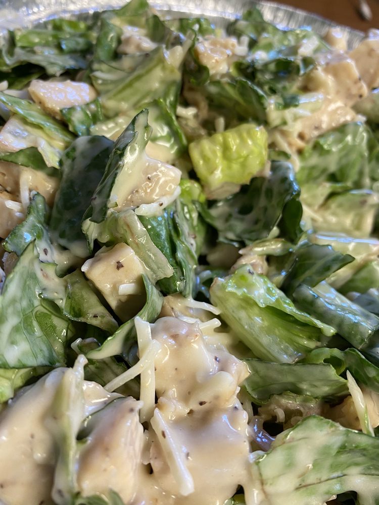 Crowleys Variety & Grill | restaurant | 351 Main St, Farmington, NH 03835, USA | 6038391020 OR +1 603-839-1020