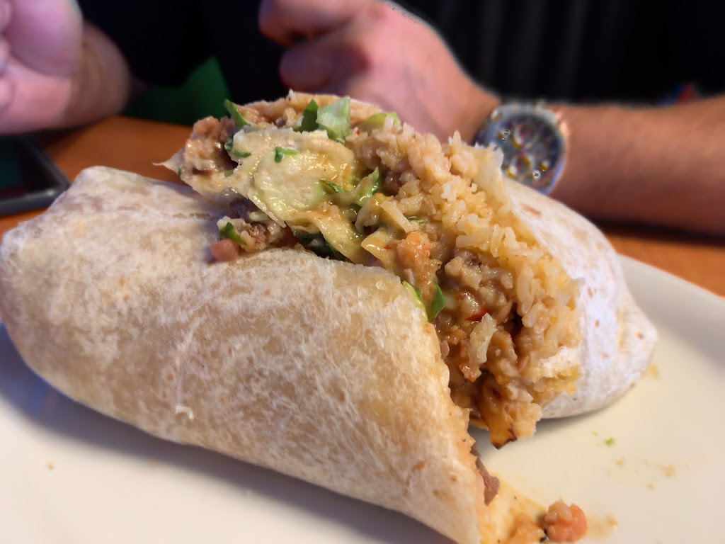 Taqueria Jalos | restaurant | 1130 S State St, Ukiah, CA 95482, USA | 7074621152 OR +1 707-462-1152