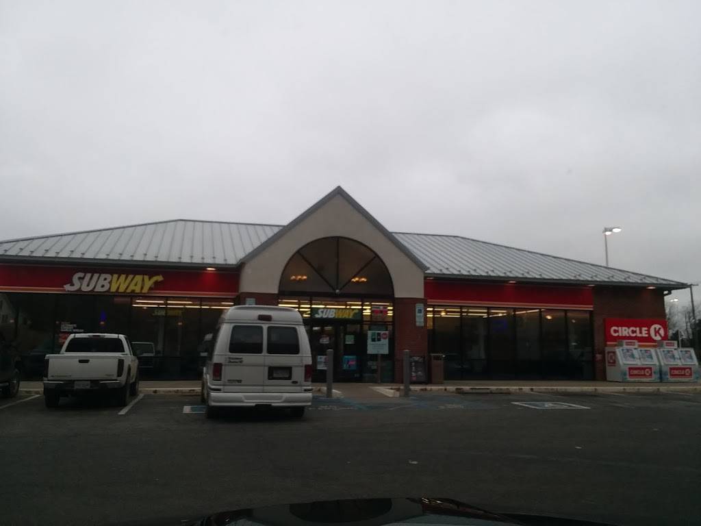 Circle K | cafe | 1682 Lead Mine Rd, Austinville, VA 24312, USA | 2766997824 OR +1 276-699-7824