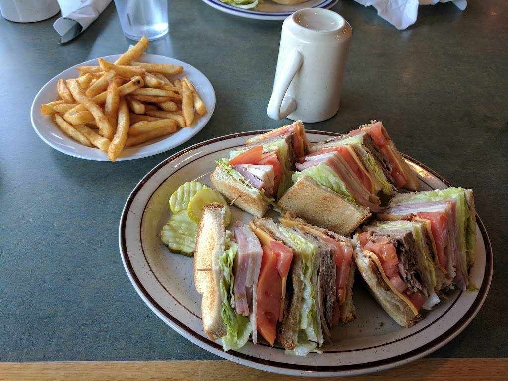 Sunset Family Restaurant | restaurant | 1202 W Main St, Manchester, IA 52057, USA | 5639271697 OR +1 563-927-1697