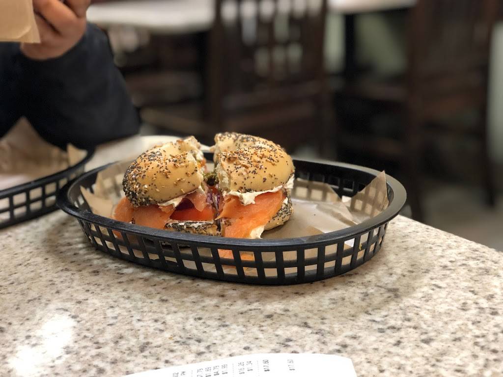 Manhattan Bagel | cafe | 8040 Providence Rd Ste 200, Charlotte, NC 28277, USA | 7045410833 OR +1 704-541-0833