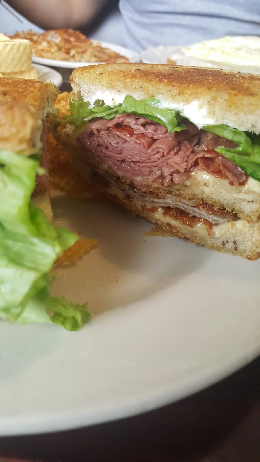 Mels Grill 2 | restaurant | 7080 Gateway Park Dr, Village of Clarkston, MI 48346, USA | 2486203400 OR +1 248-620-3400