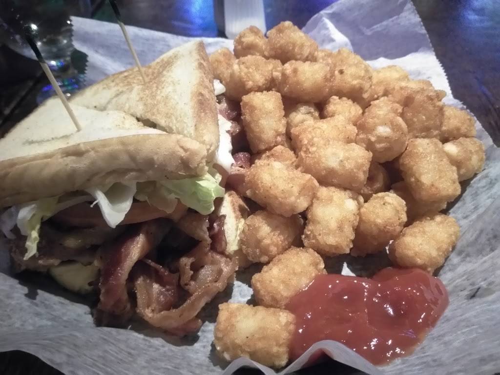 Flat Rock Tap | restaurant | 6732 Calumet Ave, Hammond, IN 46324, USA | 2198525262 OR +1 219-852-5262