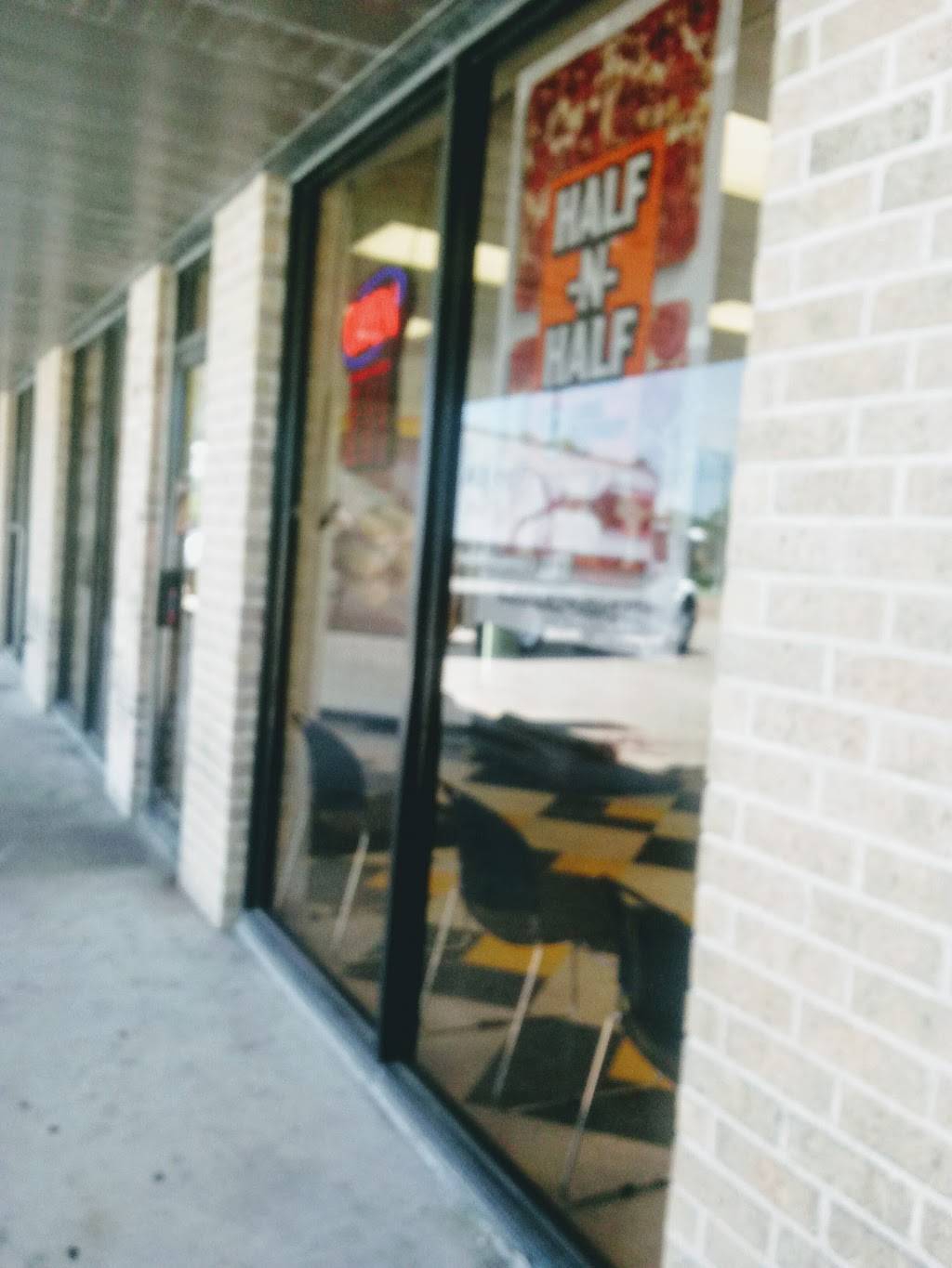 Little Caesars Pizza | meal takeaway | 1907 John Stockbauer Dr, Victoria, TX 77901, USA | 3615769181 OR +1 361-576-9181