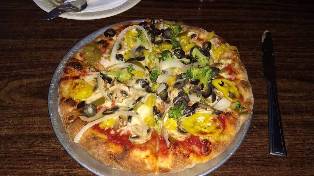 Gators Tavern | restaurant | 83 Owego St, Cortland, NY 13045, USA | 6077566416 OR +1 607-756-6416