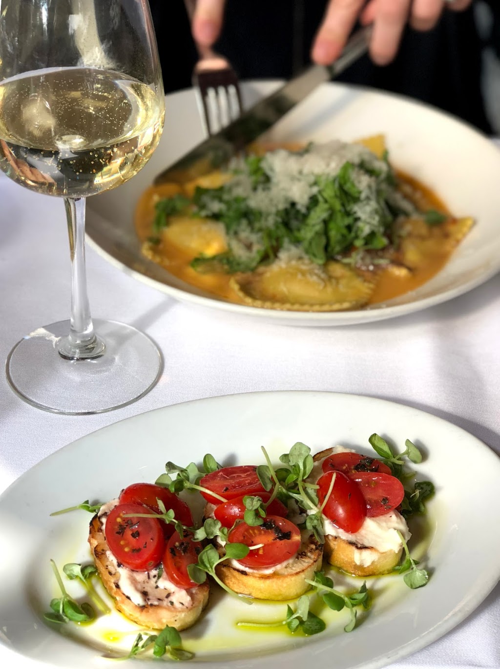 Tre Trattoria | restaurant | 200 W Jones Ave #501, San Antonio, TX 78205, USA | 2108050333 OR +1 210-805-0333