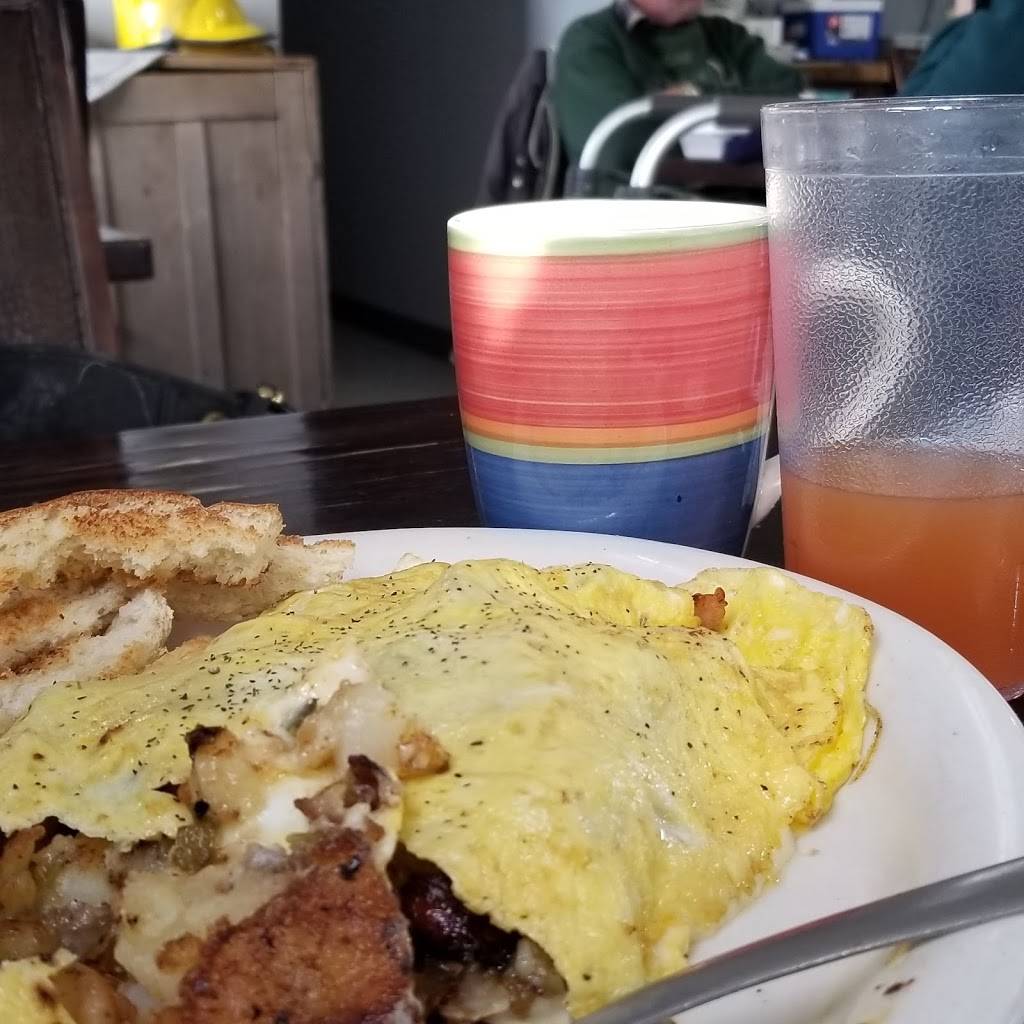 Jacks Diner/ Jack Frost | restaurant | 7831 NY-12E, Three Mile Bay, NY 13693, USA | 3153004081 OR +1 315-300-4081