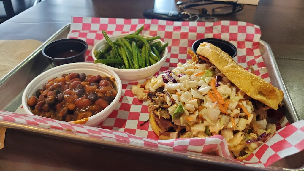 Delano Barbeque Company | restaurant | 710 W Douglas Ave, Wichita, KS 67203, USA | 3162604950 OR +1 316-260-4950