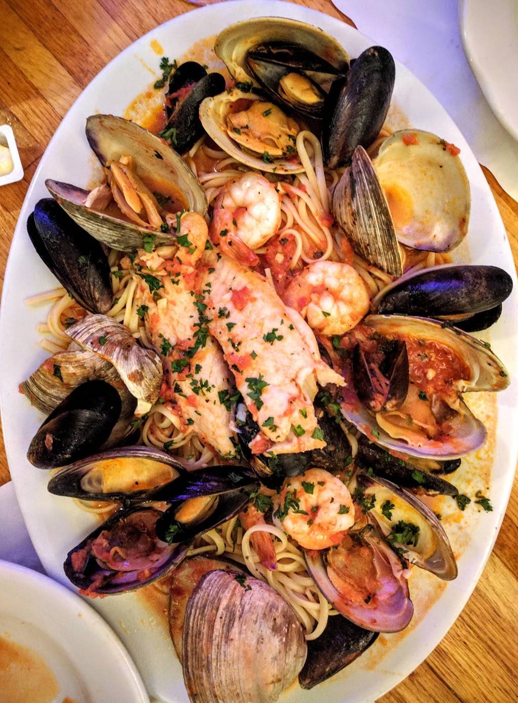 Gagliardis | restaurant | 1899 Hartford Turnpike, North Haven, CT 06473, USA | 2036917215 OR +1 203-691-7215