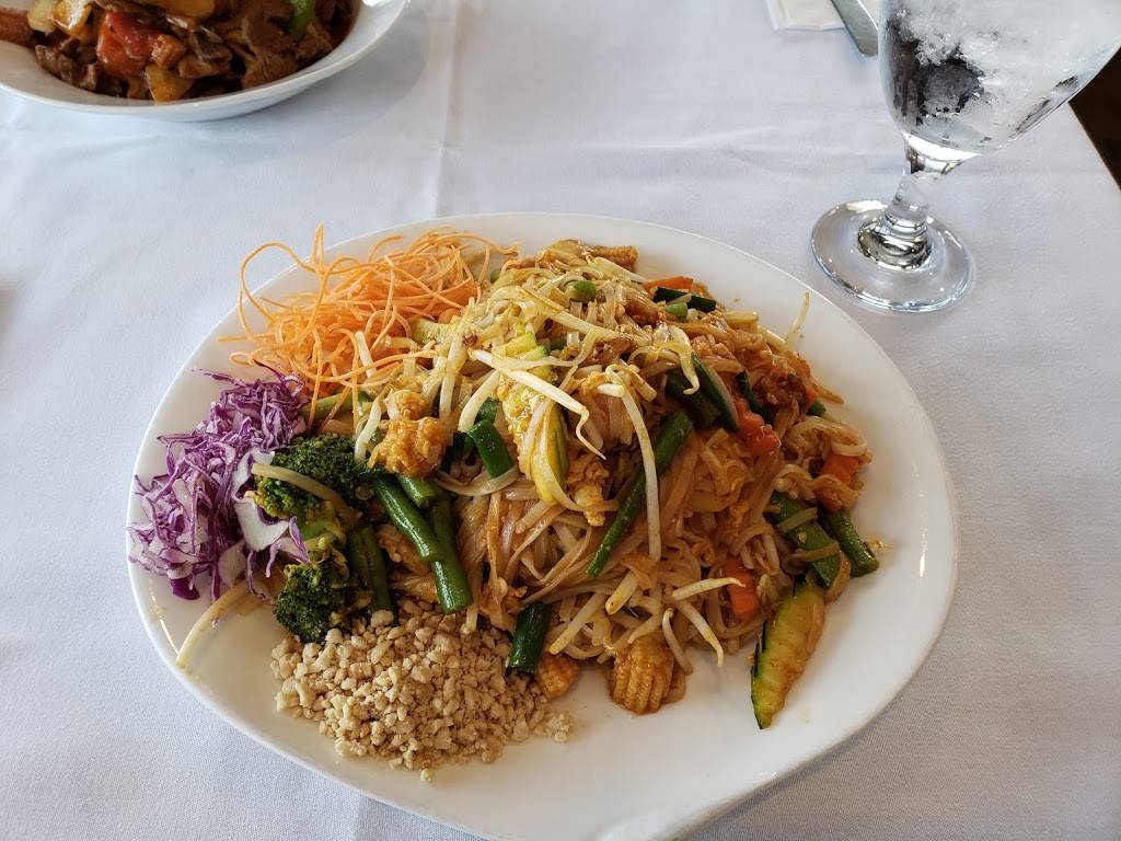 Blue Elephant Thai Cuisine | restaurant | 8200 Stockdale Hwy suite m-1, Bakersfield, CA 93311, USA | 6618338190 OR +1 661-833-8190