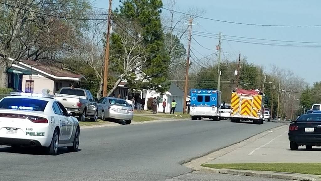 Paulas Fried Chicken | restaurant | 201 Martin Luther King Jr Dr, Dublin, GA 31021, USA | 4782729352 OR +1 478-272-9352