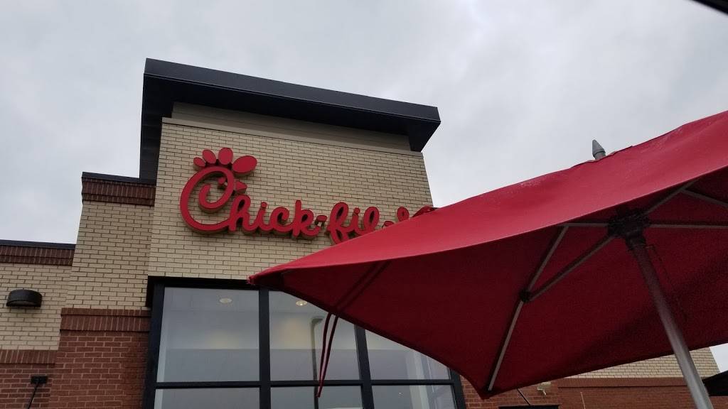 Chick-fil-A | restaurant | 1625 SW Wanamaker Rd, Topeka, KS 66604, USA | 7852722610 OR +1 785-272-2610